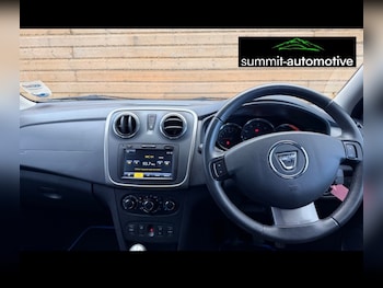 Used Dacia Sandero Stepway 2014 for sale - 76355013: Photo