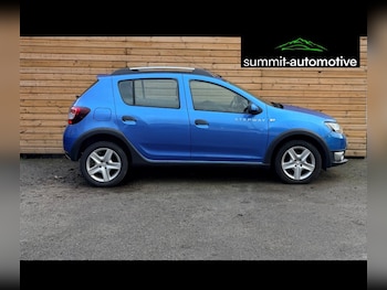 Used Dacia Sandero Stepway 2014 for sale - 76355013: Photo
