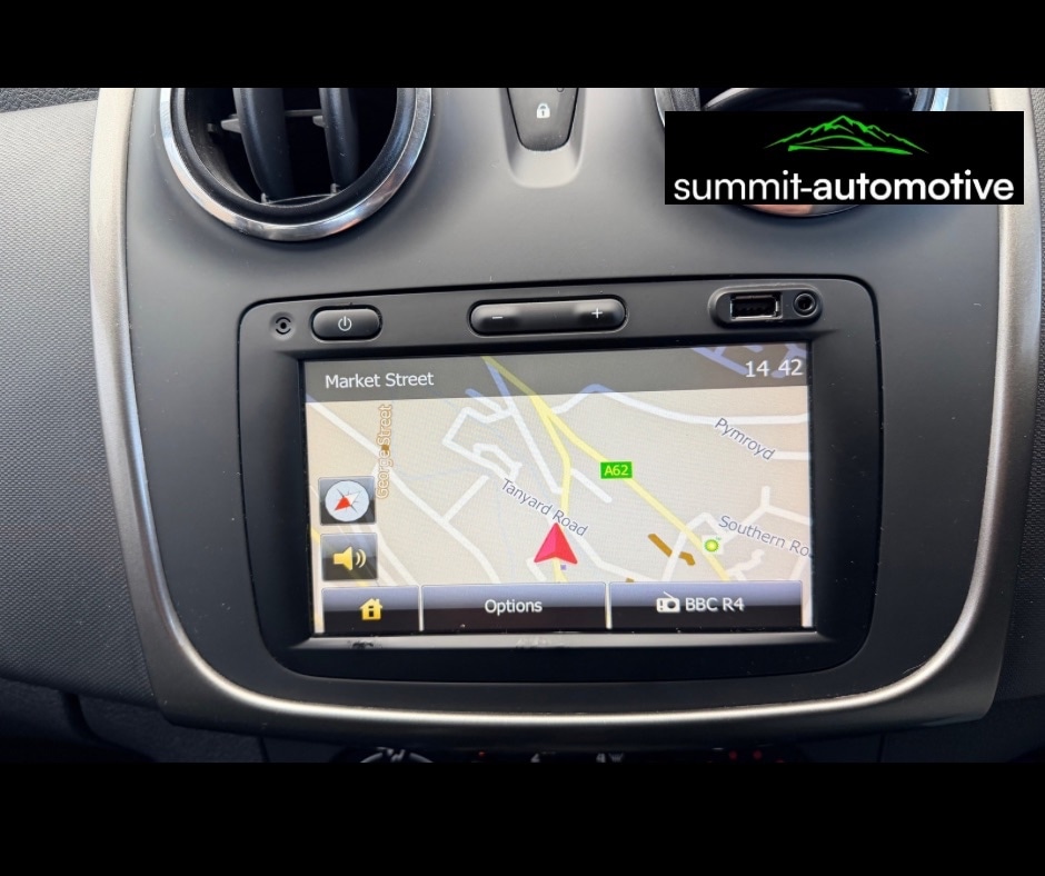 Used Dacia Sandero Stepway 2014 for sale - 76355013: Photo 8