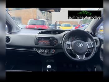 Used Toyota Yaris 2016 for sale - 79596915: Photo