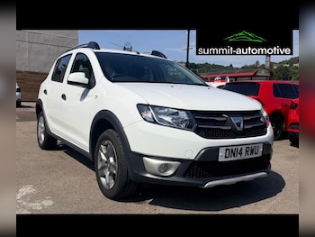 Used Dacia Sandero Stepway 2014 for sale - 79477895: Photo