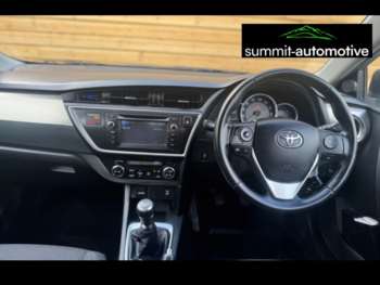 Used Toyota Auris 2014 for sale - 74662230: Photo