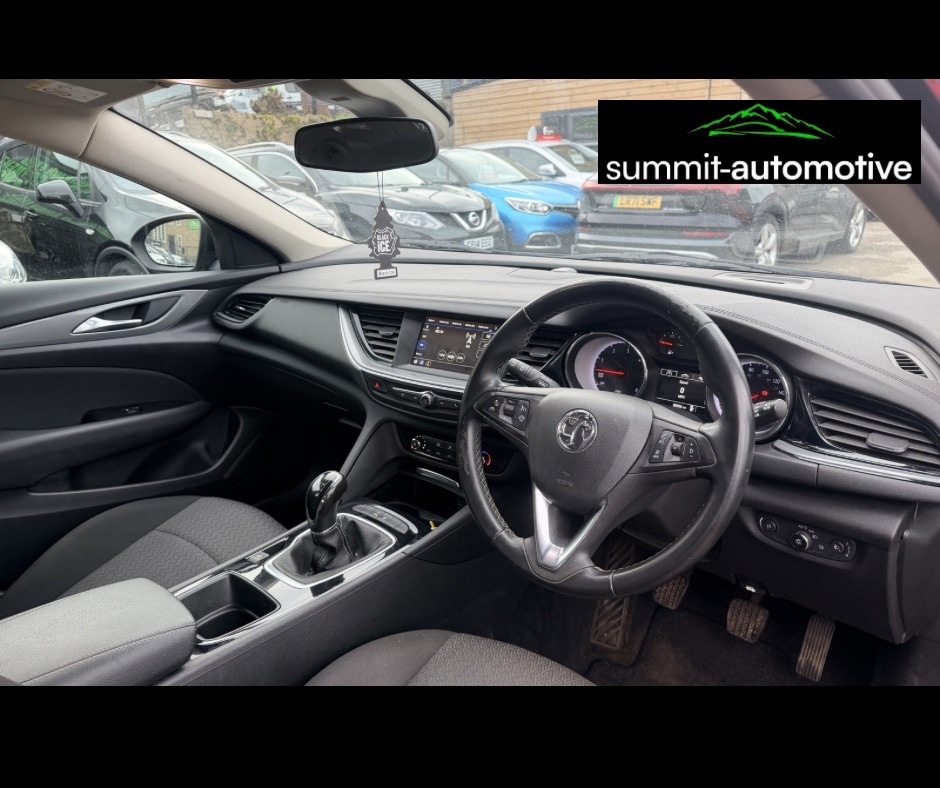 Used Vauxhall Insignia 2019 for sale - 77774835: Photo 2