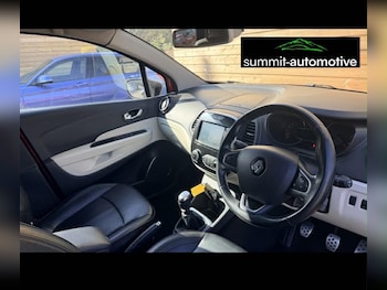 Used Renault Captur 2019 for sale - 77746306: Photo