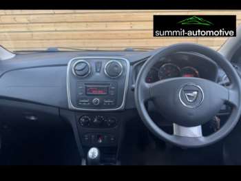 Used Dacia Sandero Stepway 2014 for sale - 74190778: Photo
