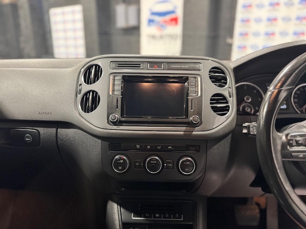 Used Volkswagen Tiguan 2015 for sale - 76120355: Photo 24