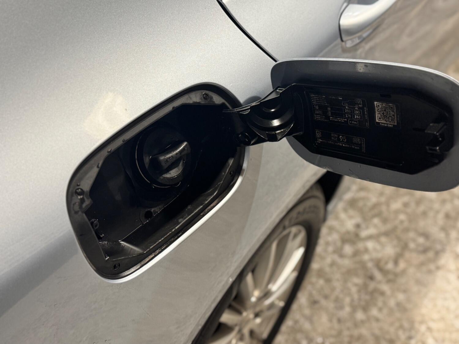 Used Mercedes-Benz C-Class 2015 for sale - 76134086: Photo 23