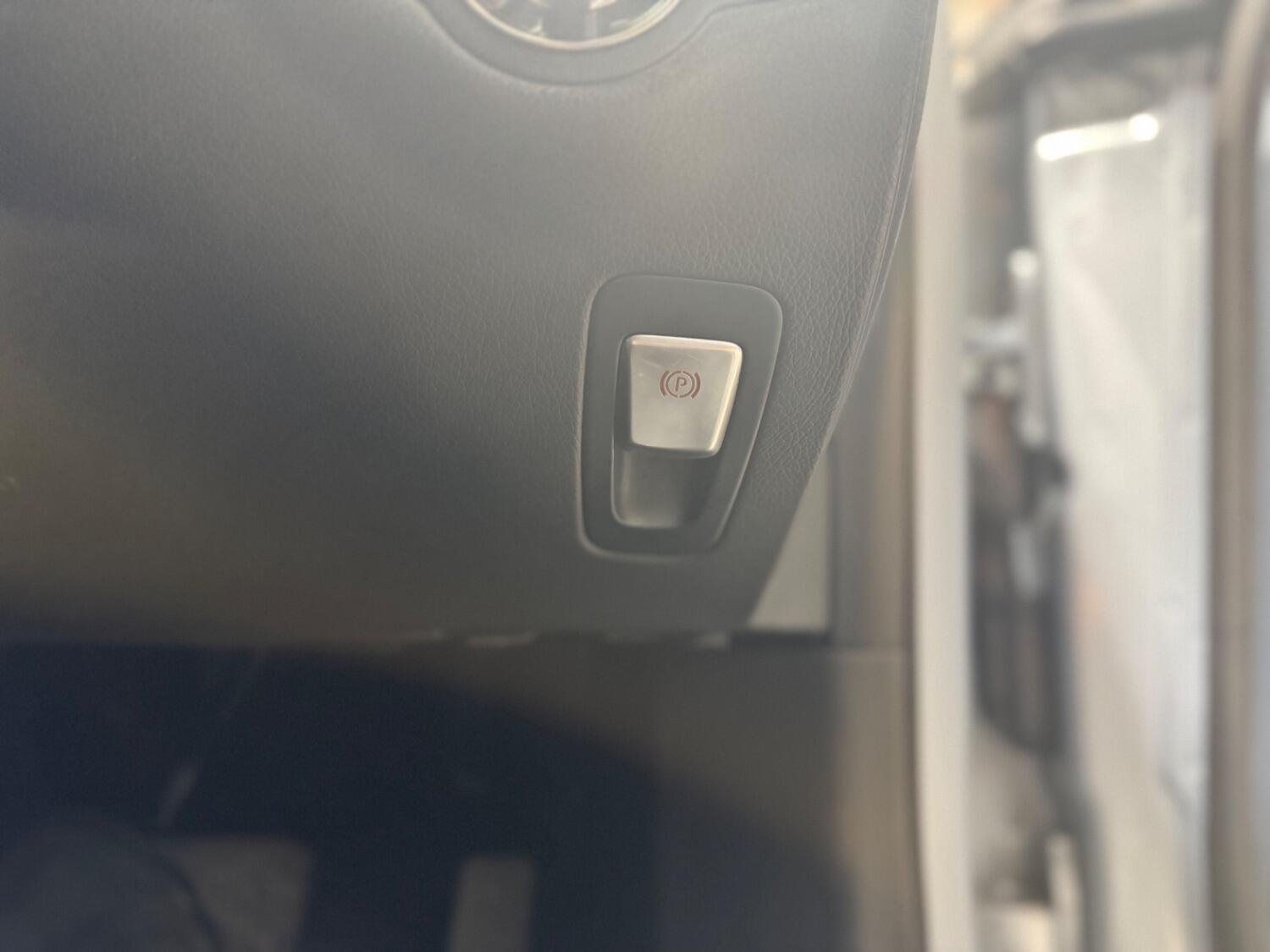 Used Mercedes-Benz C-Class 2015 for sale - 76134086: Photo 30