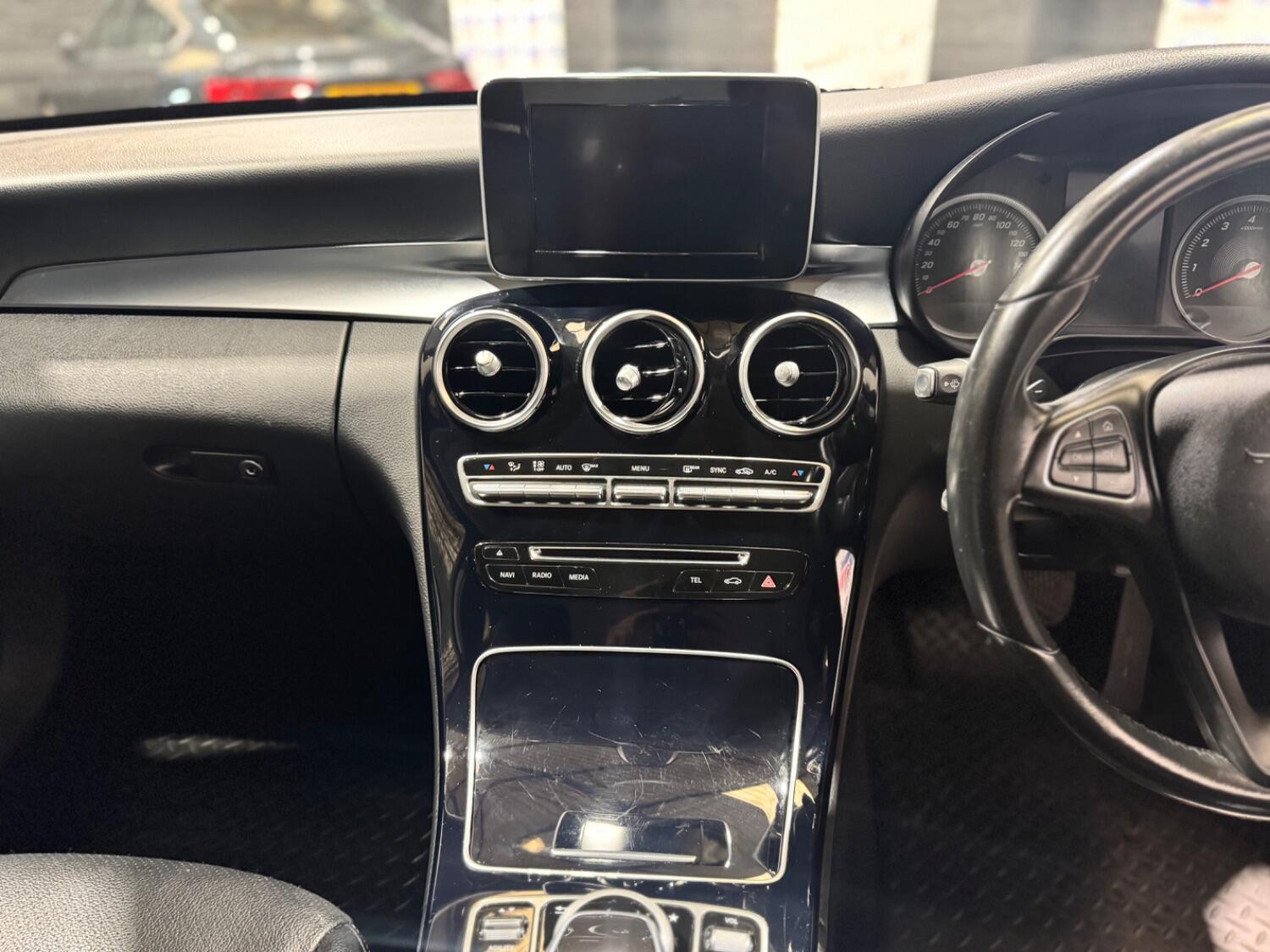 Used Mercedes-Benz C-Class 2015 for sale - 76134086: Photo 33