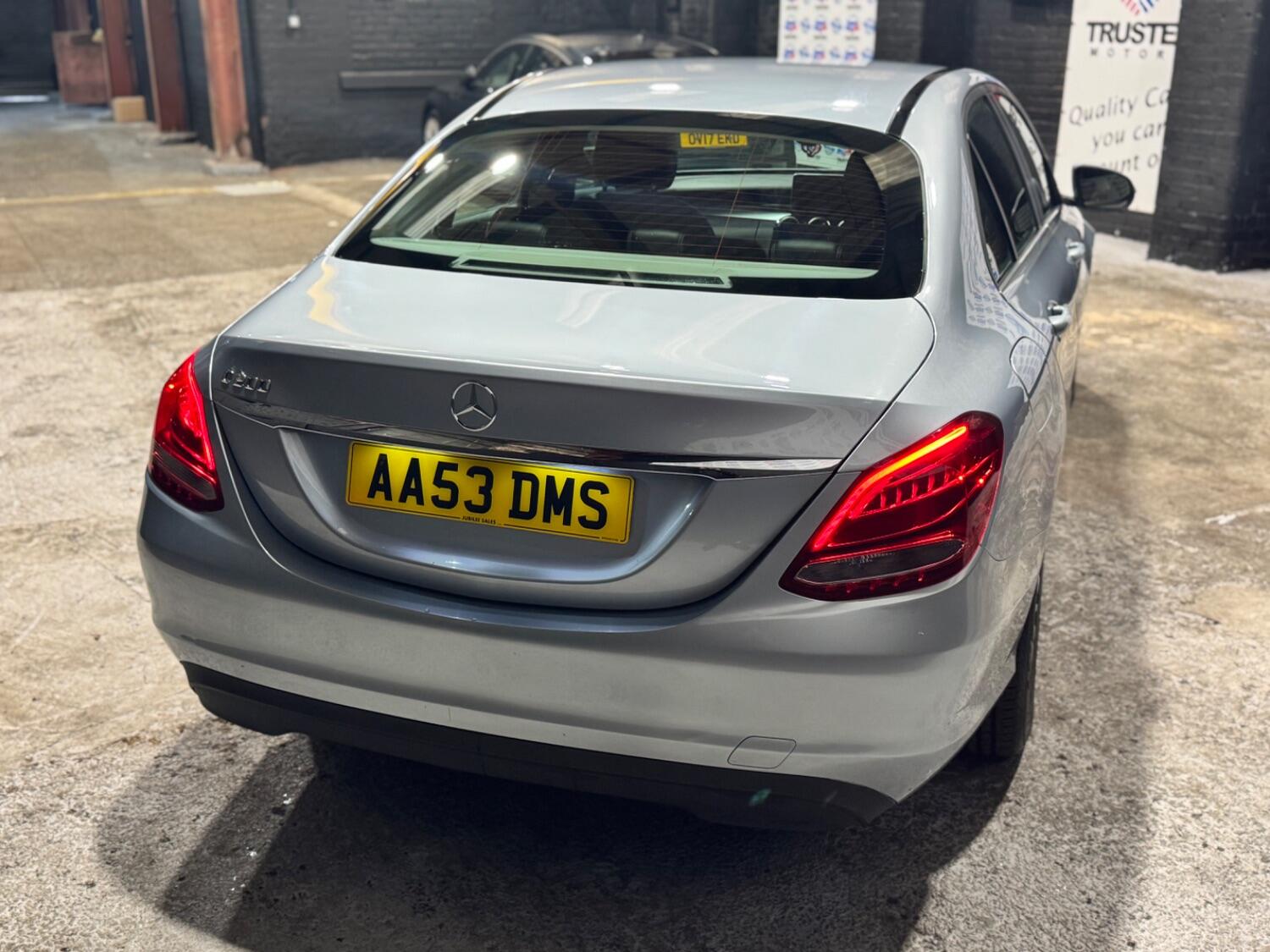 Used Mercedes-Benz C-Class 2015 for sale - 76134086: Photo 6