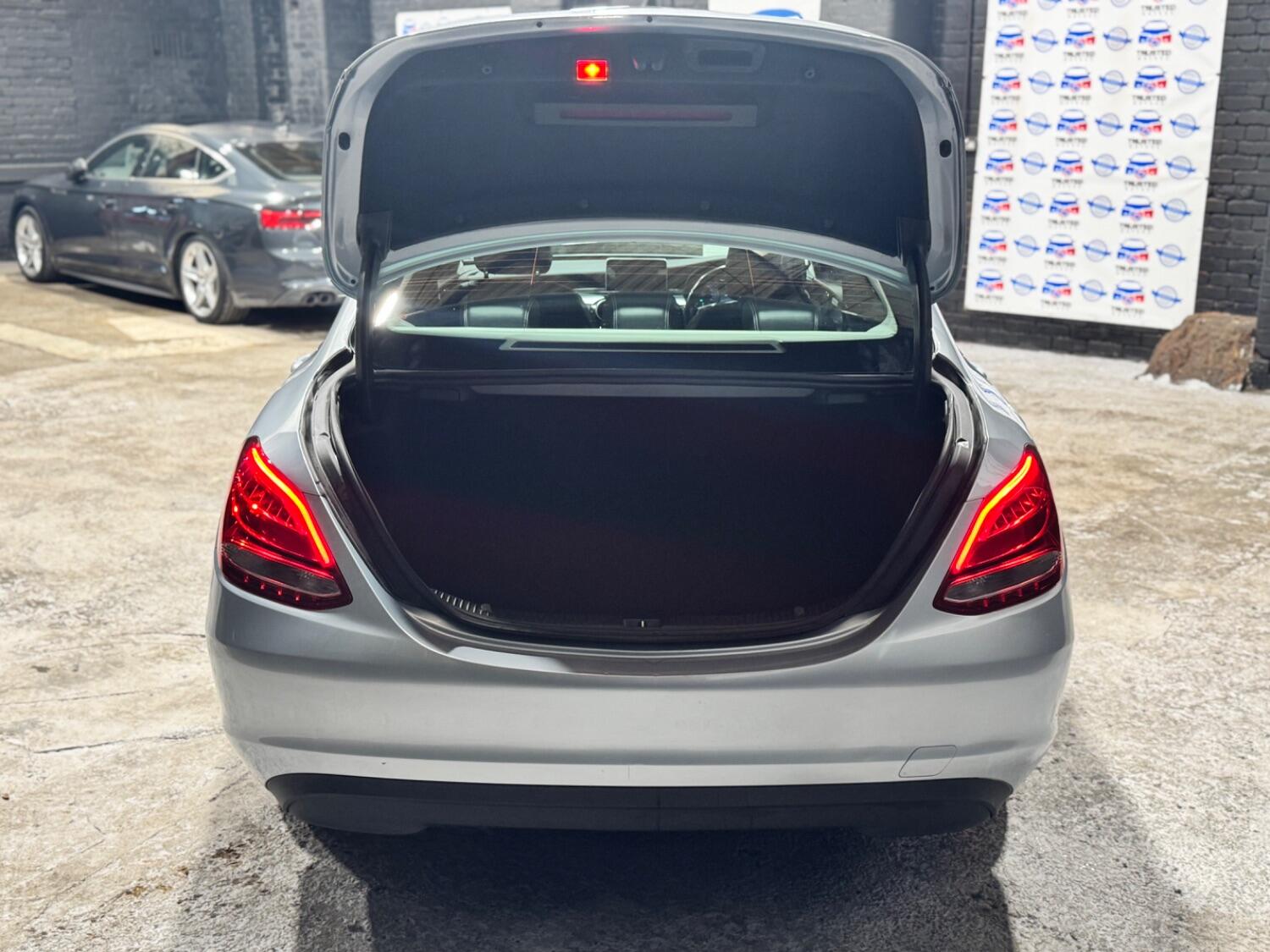 Used Mercedes-Benz C-Class 2015 for sale - 76134086: Photo 8