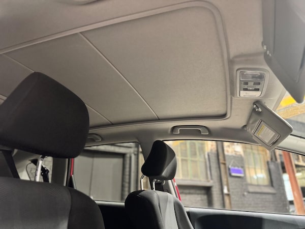 Used Honda Jazz 2009 for sale - 76198212: Photo 26