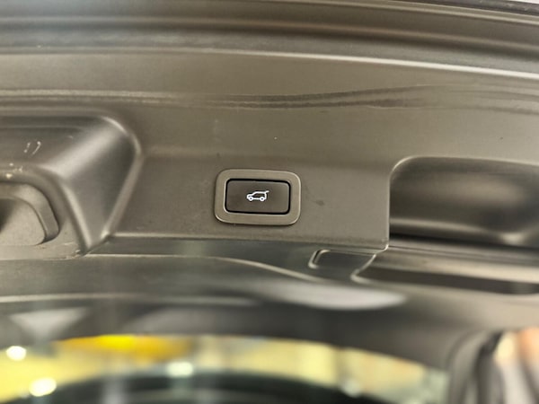 Used Jaguar F-Pace 2017 for sale - 76120303: Photo 16