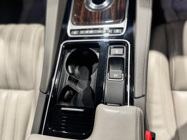 Used Jaguar F-Pace 2017 for sale - 76120303: Photo 29