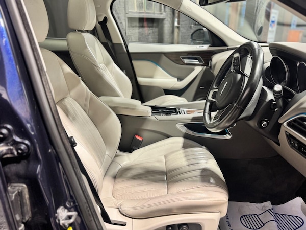 Used Jaguar F-Pace 2017 for sale - 76120303: Photo 31
