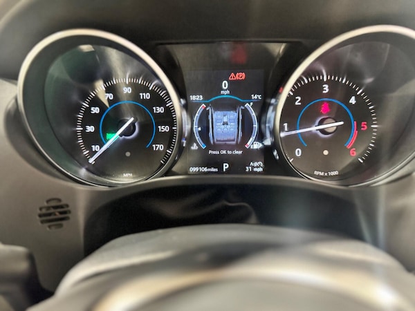 Used Jaguar F-Pace 2017 for sale - 76120303: Photo 35