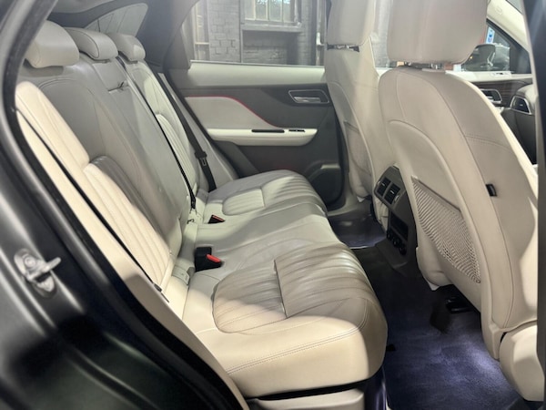 Used Jaguar F-Pace 2017 for sale - 76120303: Photo 48