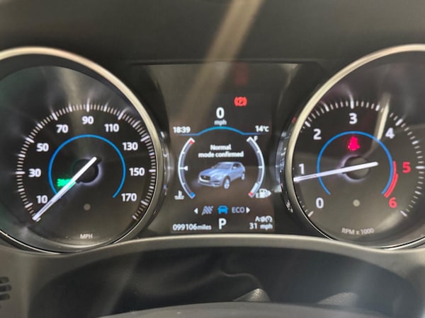 Used Jaguar F-Pace 2017 for sale - 76120303: Photo 57