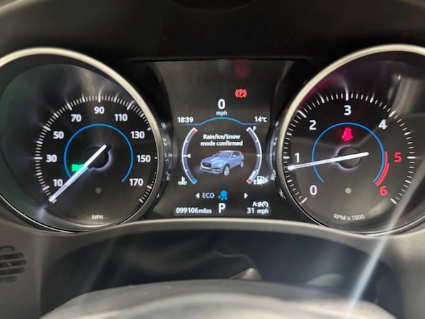 Used Jaguar F-Pace 2017 for sale - 76120303: Photo 61