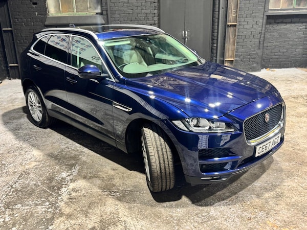 Used Jaguar F-Pace 2017 for sale - 76120303: Photo 7