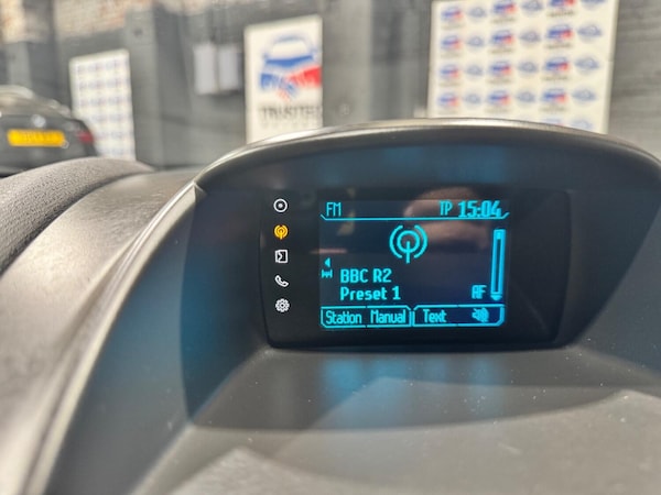 Used Ford Fiesta 2015 for sale - 75399523: Photo 24