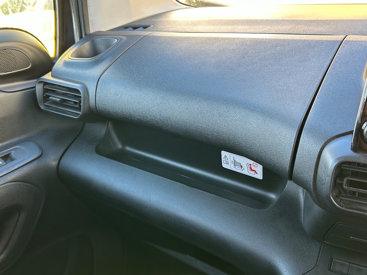 Used Peugeot Partner 2021 for sale - 76706662: Photo 8