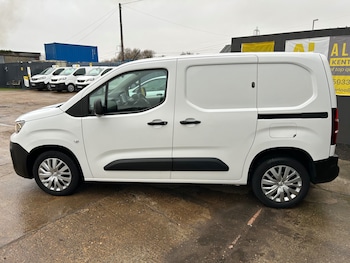 Used Peugeot Partner 2020 for sale - 77135719: Photo