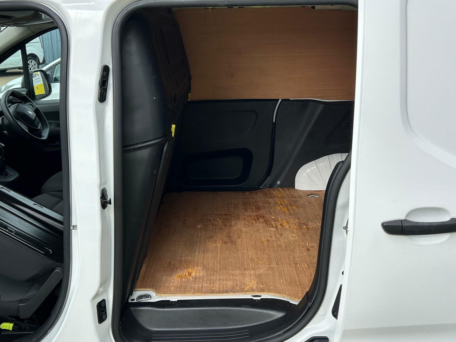 Used Peugeot Partner 2020 for sale - 77916063: Photo 18