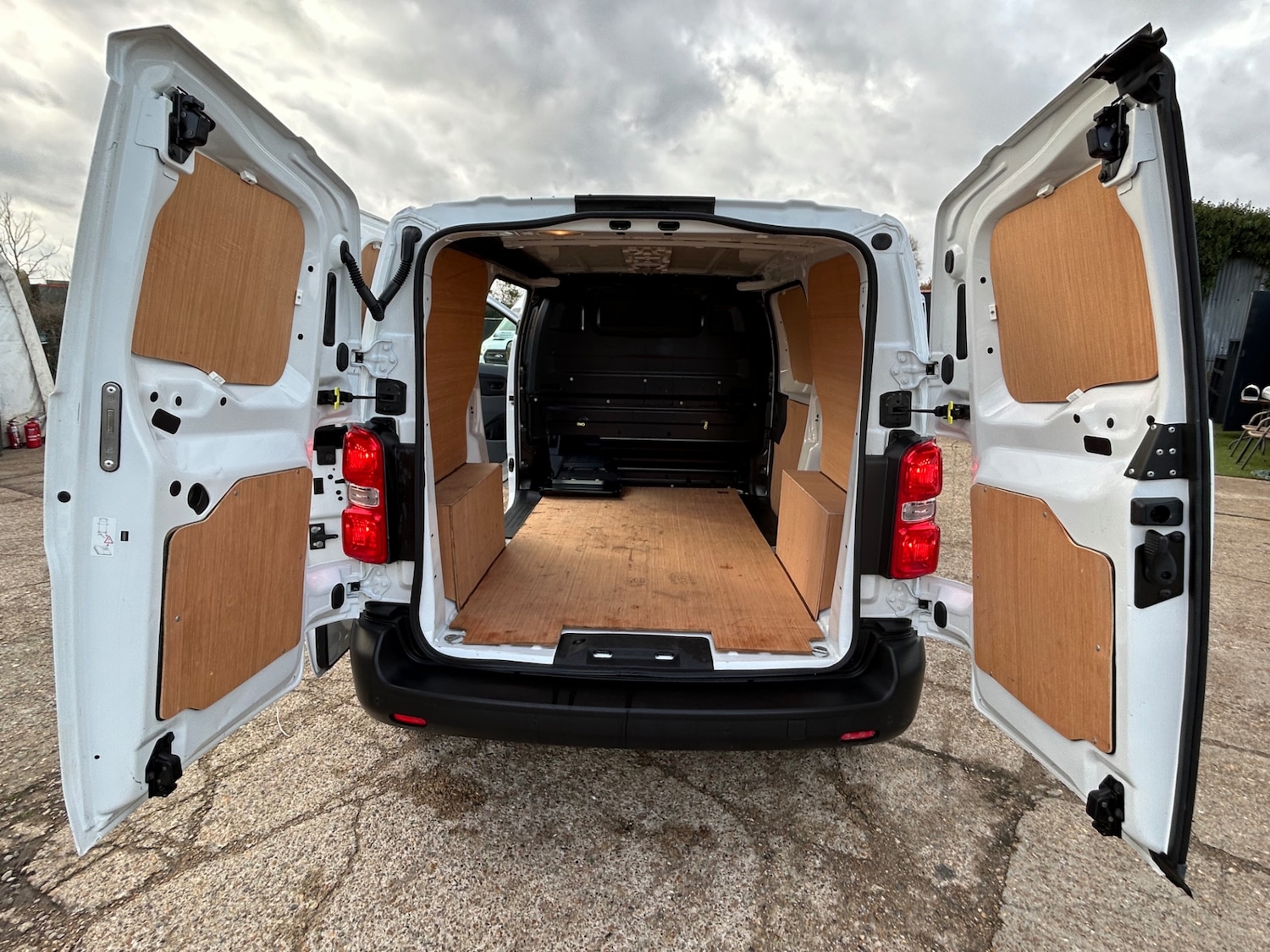 Used Peugeot Expert 2022 for sale - 76461622: Photo 22