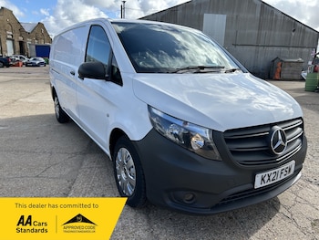 Mercedes-Benz - Vito