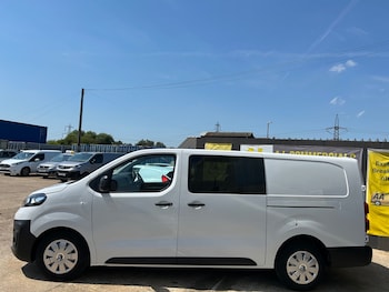 Used Vauxhall Vivaro 2023 for sale - 78951974: Photo