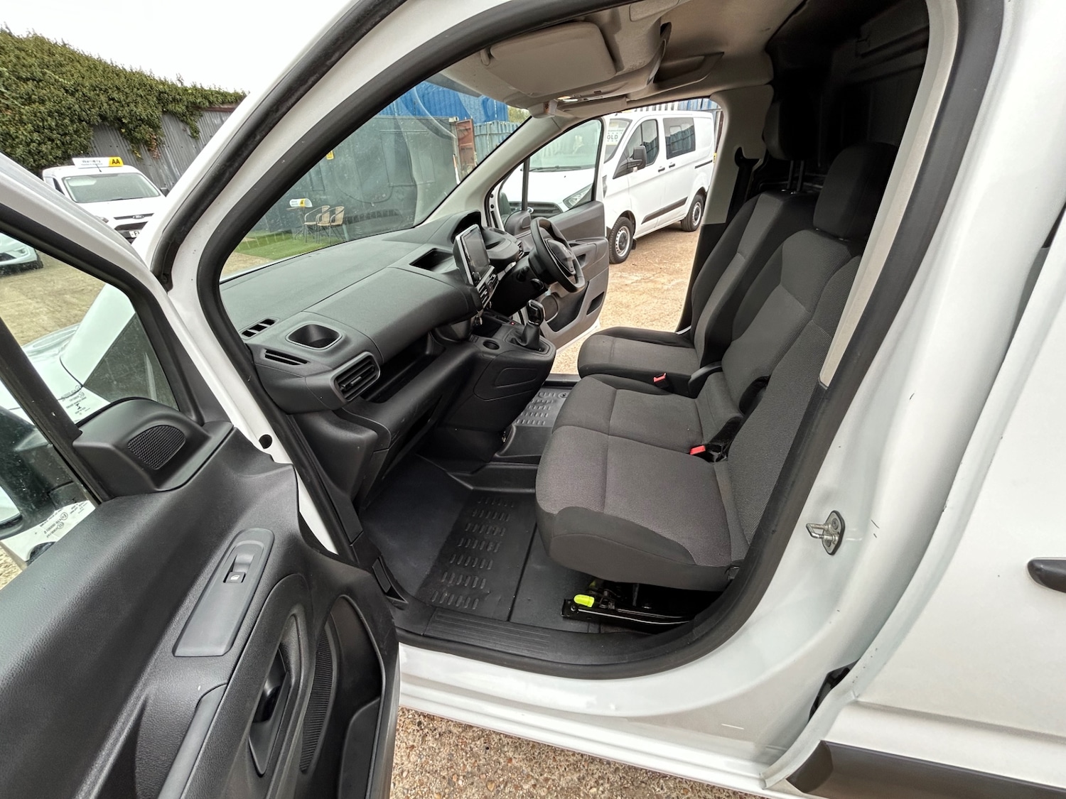 Used Peugeot Partner 2021 for sale - 76232145: Photo 16