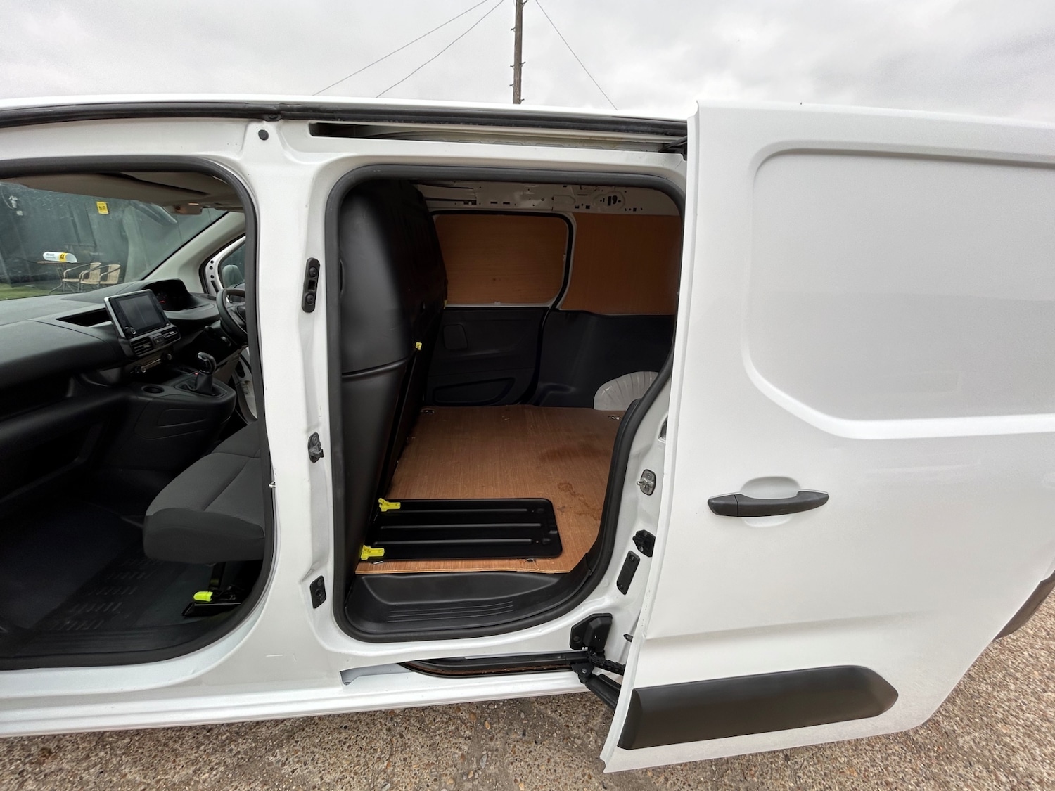 Used Peugeot Partner 2021 for sale - 76232145: Photo 23