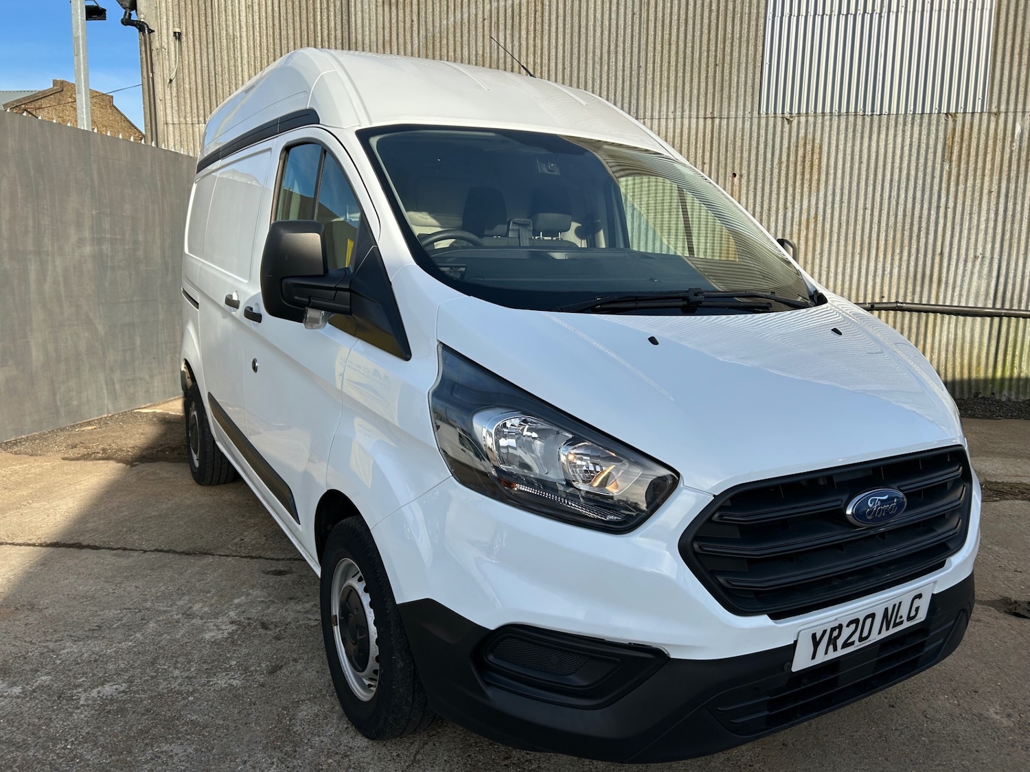 Used Ford Transit Custom 2020 for sale - 76555328: Photo 2