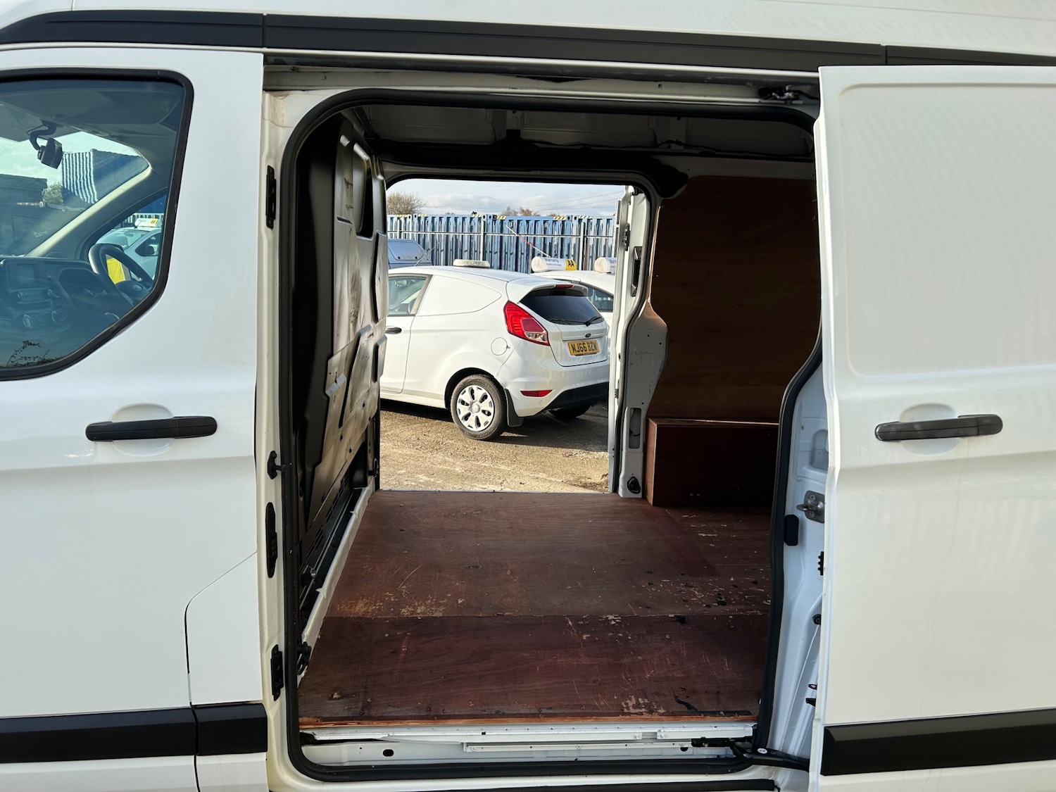 Used Ford Transit Custom 2020 for sale - 76555328: Photo 9