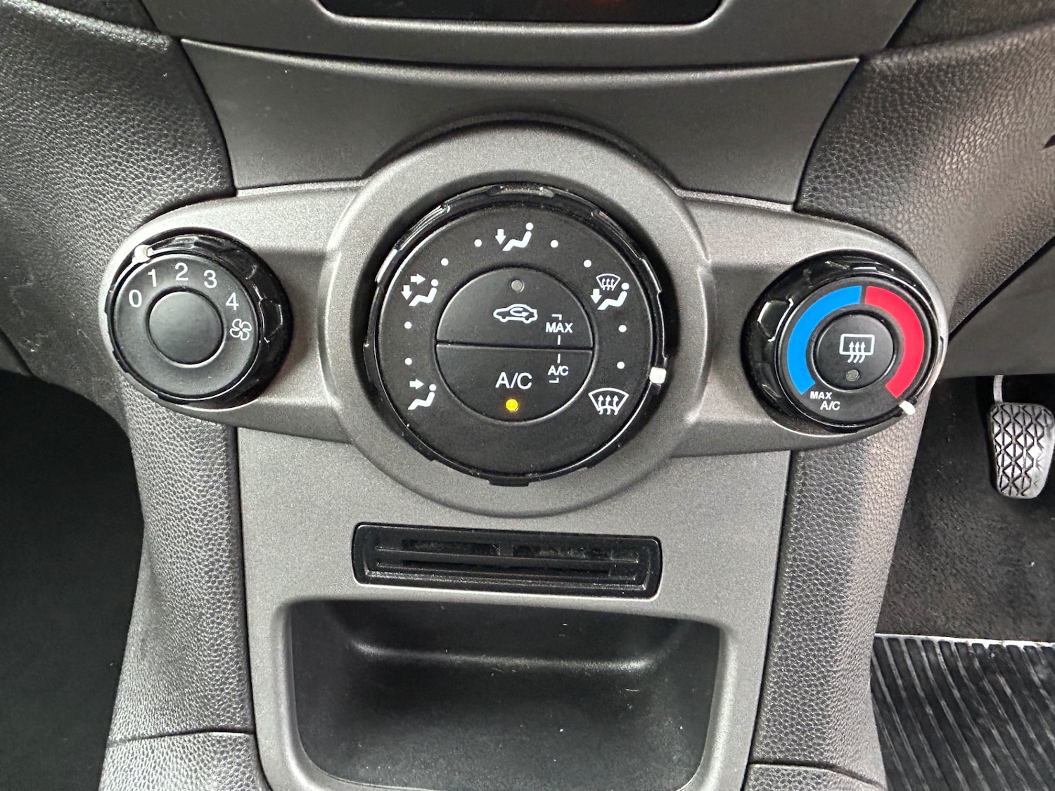 Used Ford Fiesta 2016 for sale - 76299032: Photo 10