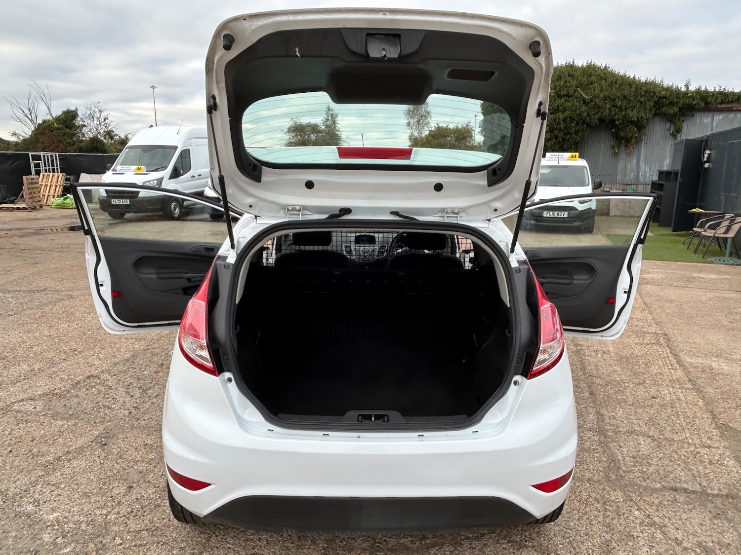 Used Ford Fiesta 2016 for sale - 76299032: Photo 15