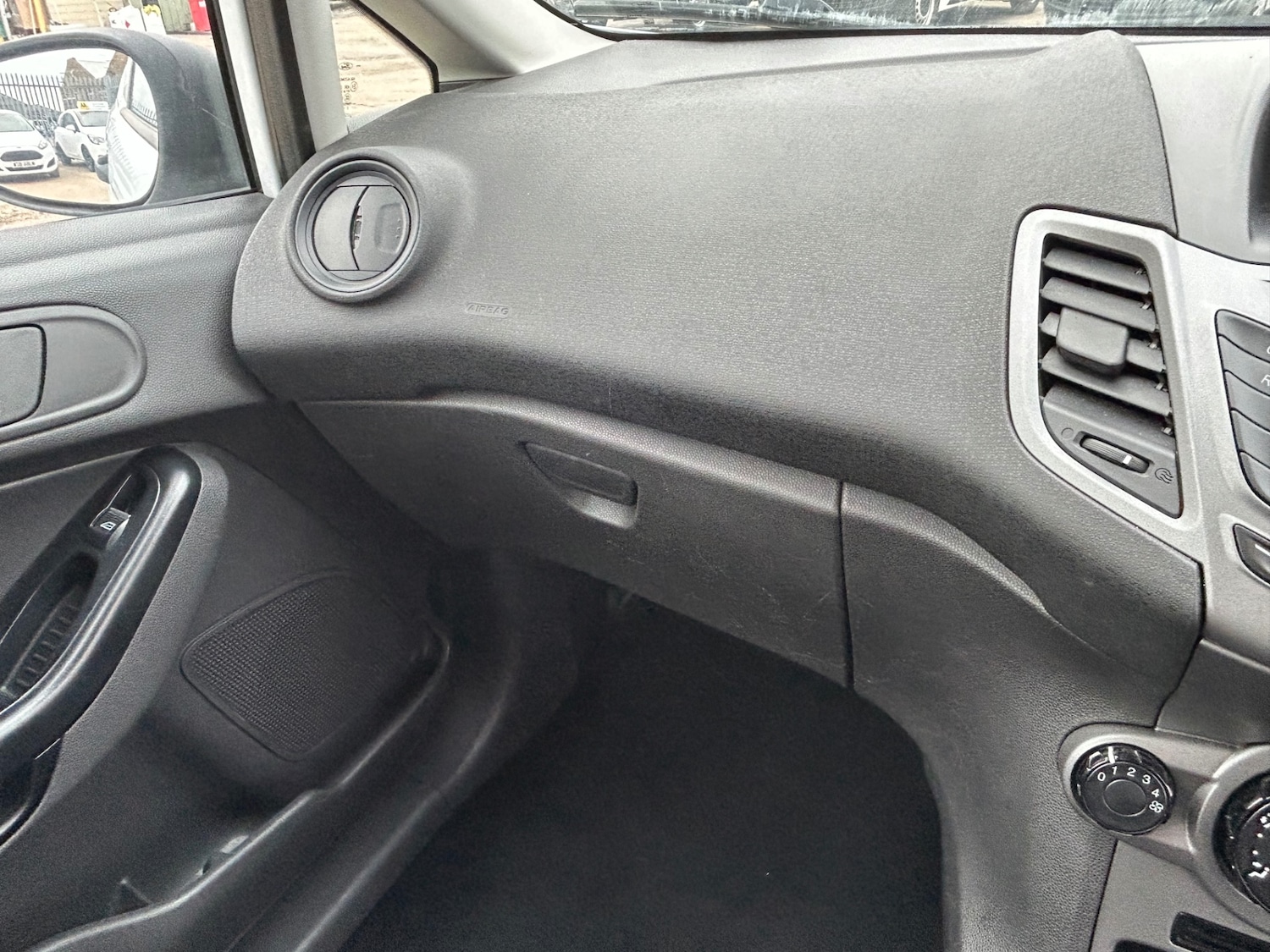 Used Ford Fiesta 2016 for sale - 76299032: Photo 18