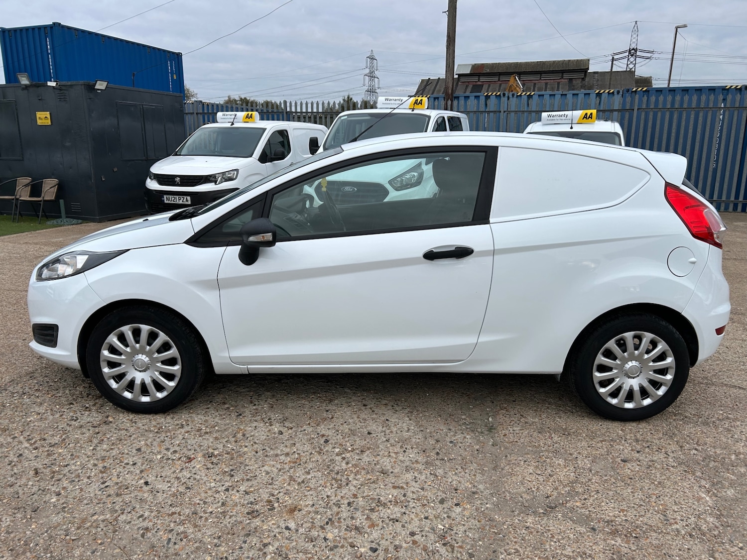 Used Ford Fiesta 2016 for sale - 76299032: Photo 4