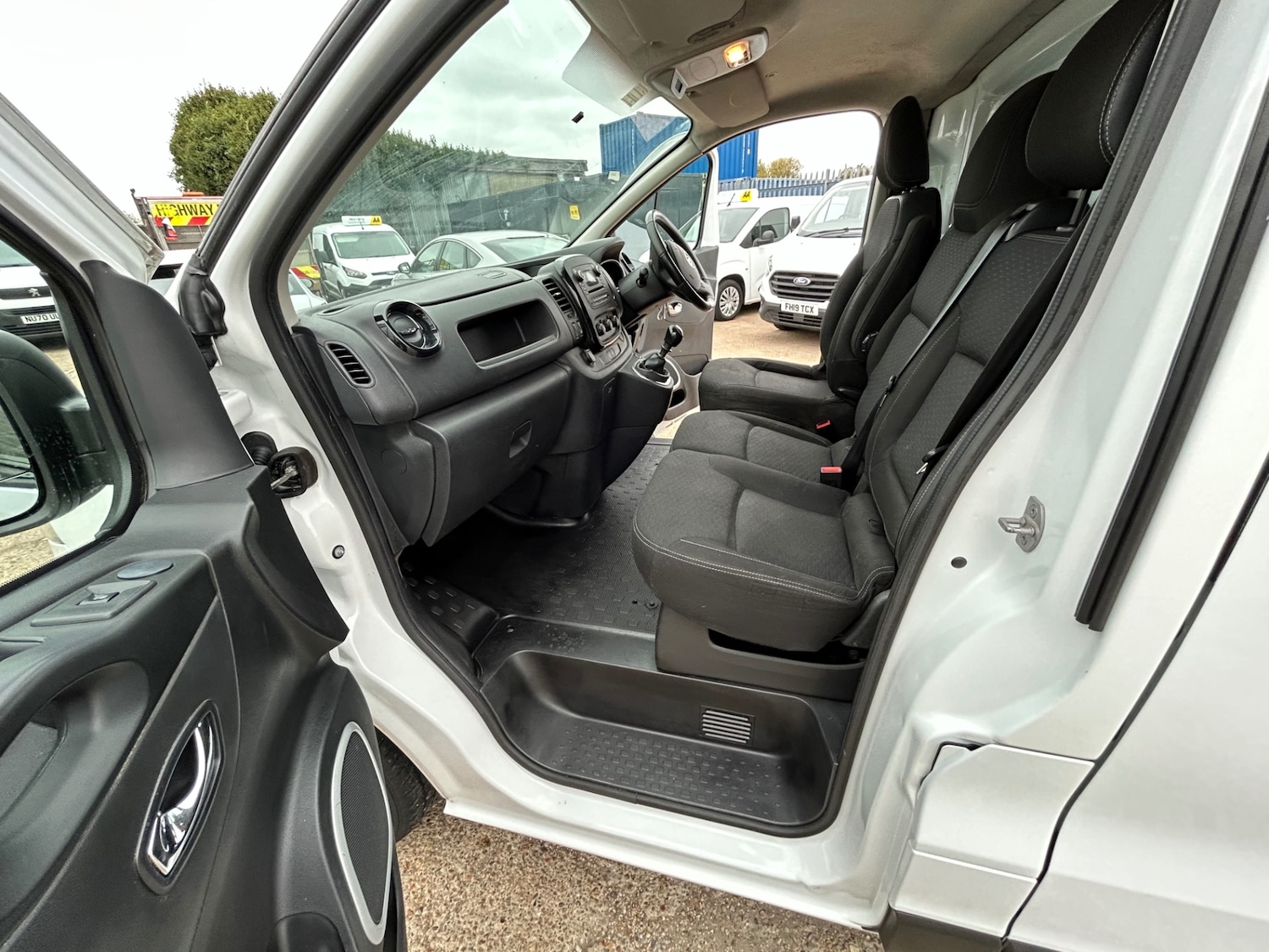 Used Vauxhall Vivaro 2018 for sale - 76275068: Photo 18