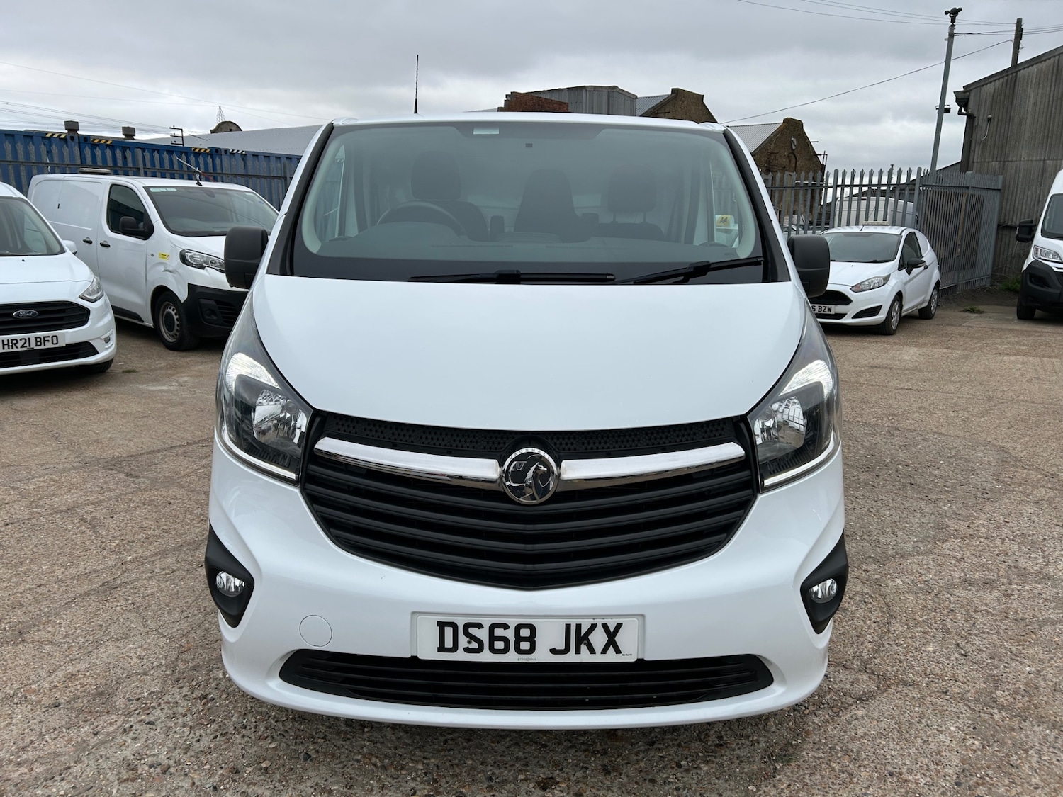 Used Vauxhall Vivaro 2018 for sale - 76275068: Photo 3