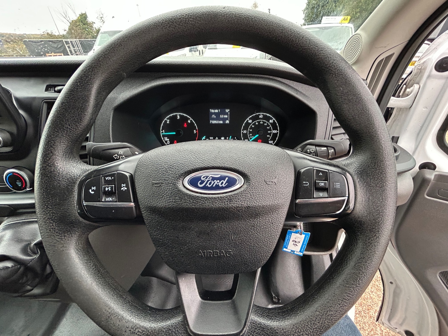 Used Ford Transit 2022 for sale - 76402123: Photo 11