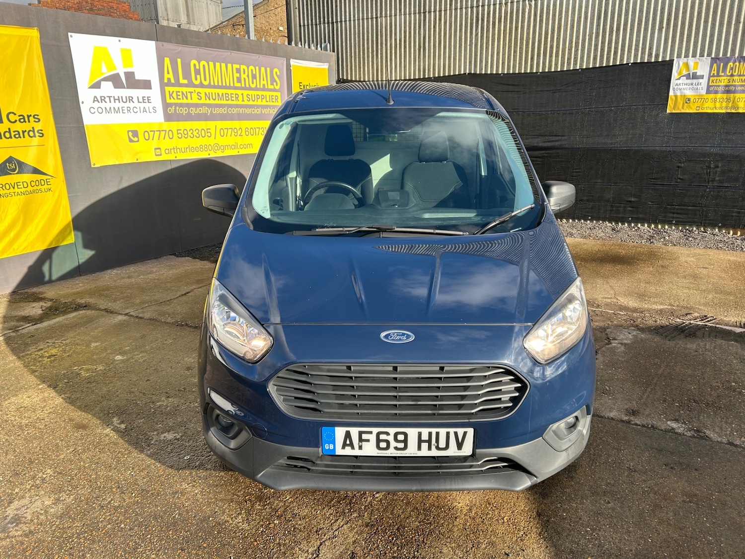 Used Ford Transit Courier 2019 for sale - 77258678: Photo 2