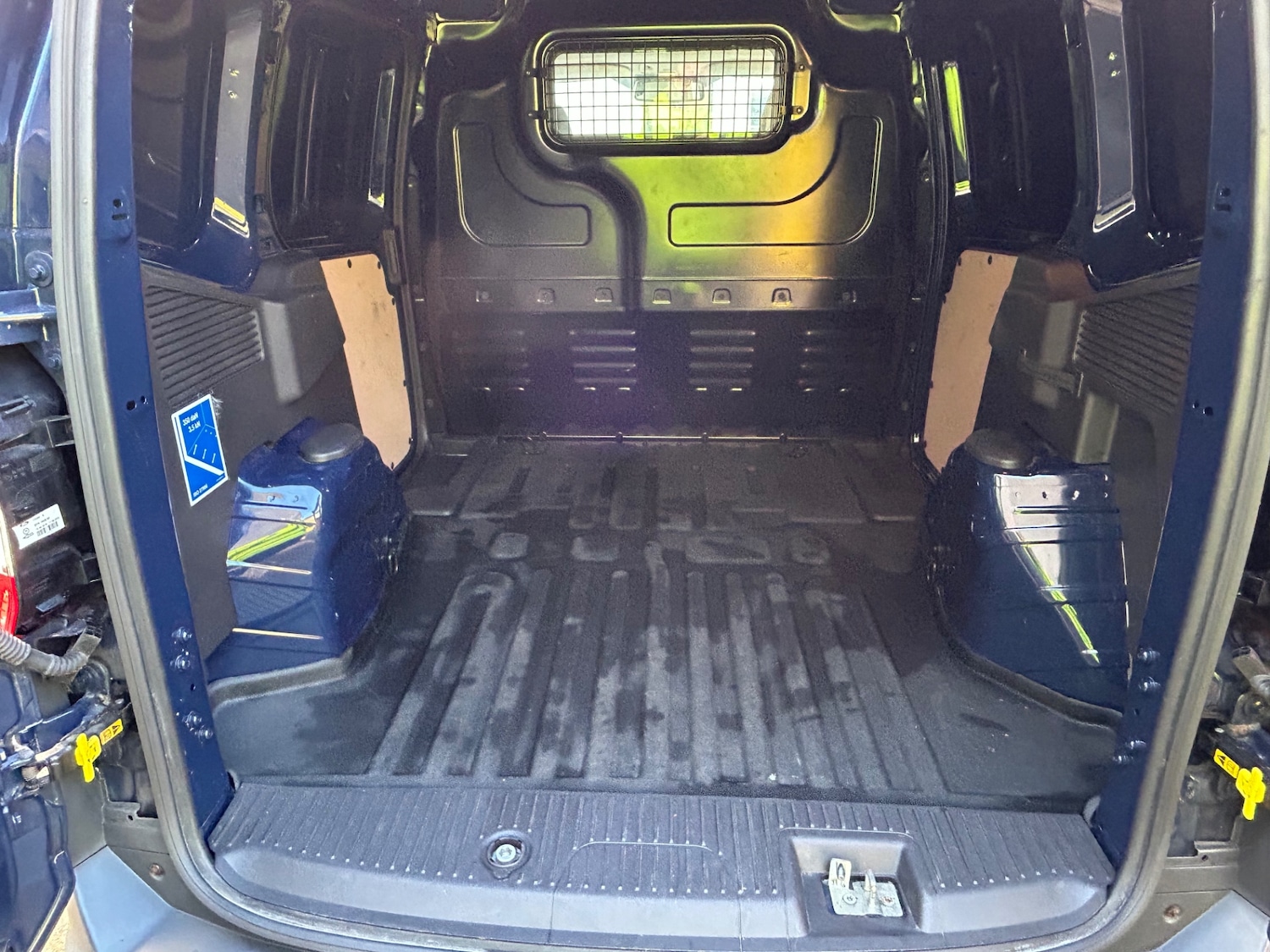 Used Ford Transit Courier 2019 for sale - 77258678: Photo 21