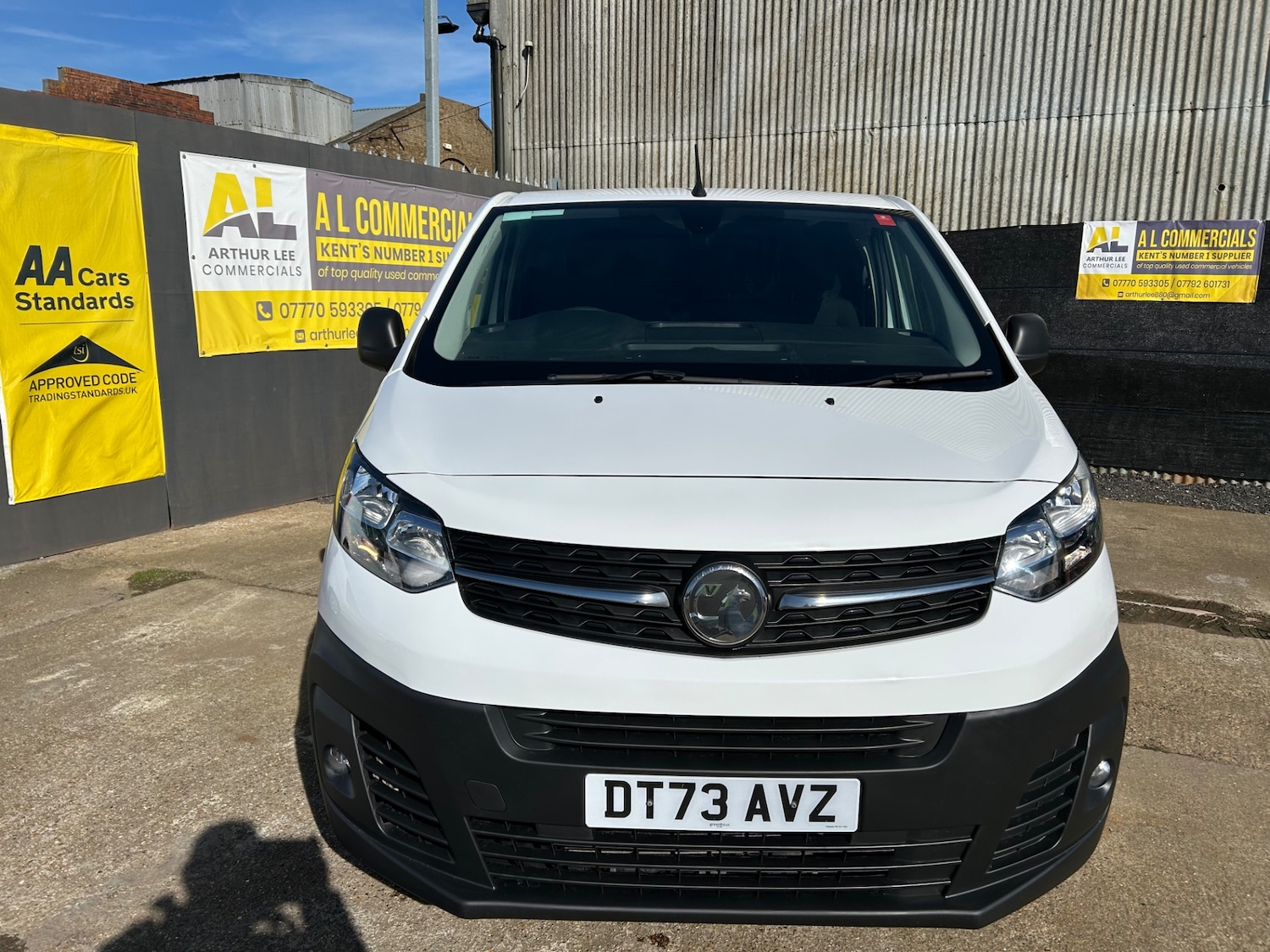 Used Vauxhall Vivaro 2023 for sale - 77716125: Photo 2