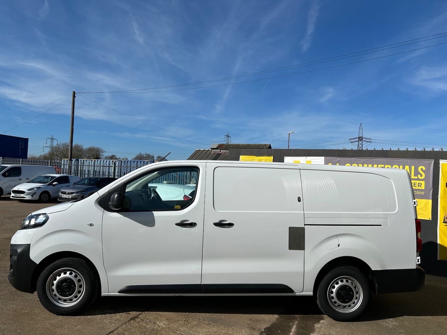 Used Vauxhall Vivaro 2023 for sale - 77716125: Photo 4