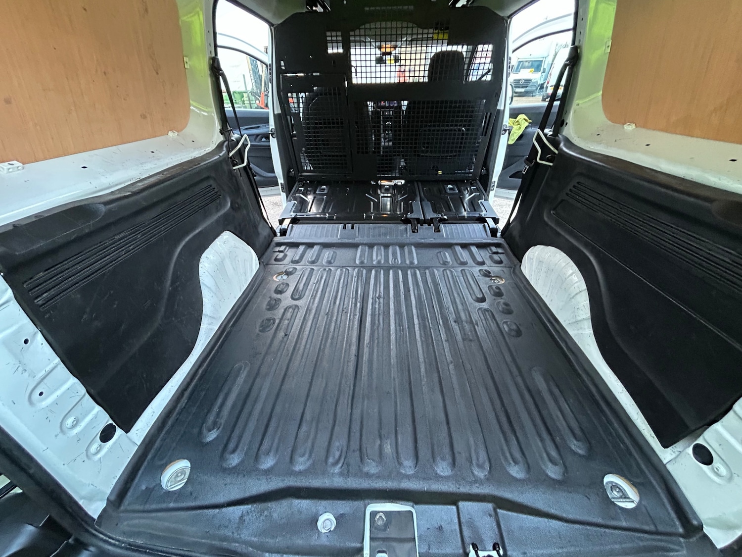 Used Peugeot Partner 2021 for sale - 77258628: Photo 19