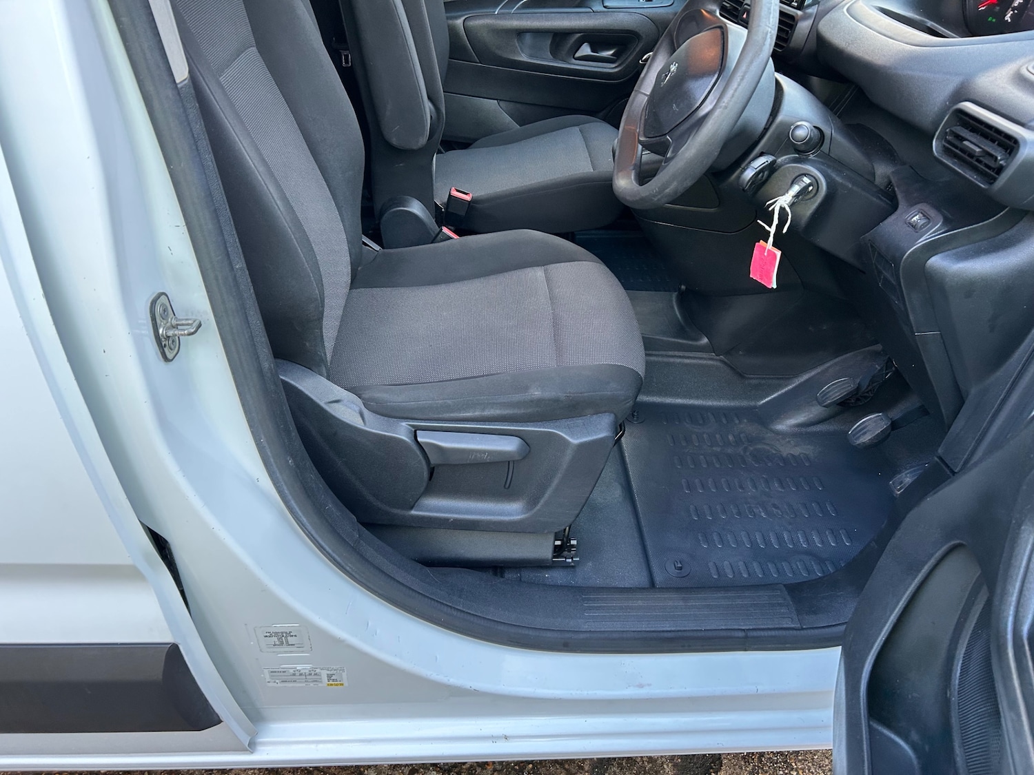 Used Peugeot Partner 2021 for sale - 77258628: Photo 8