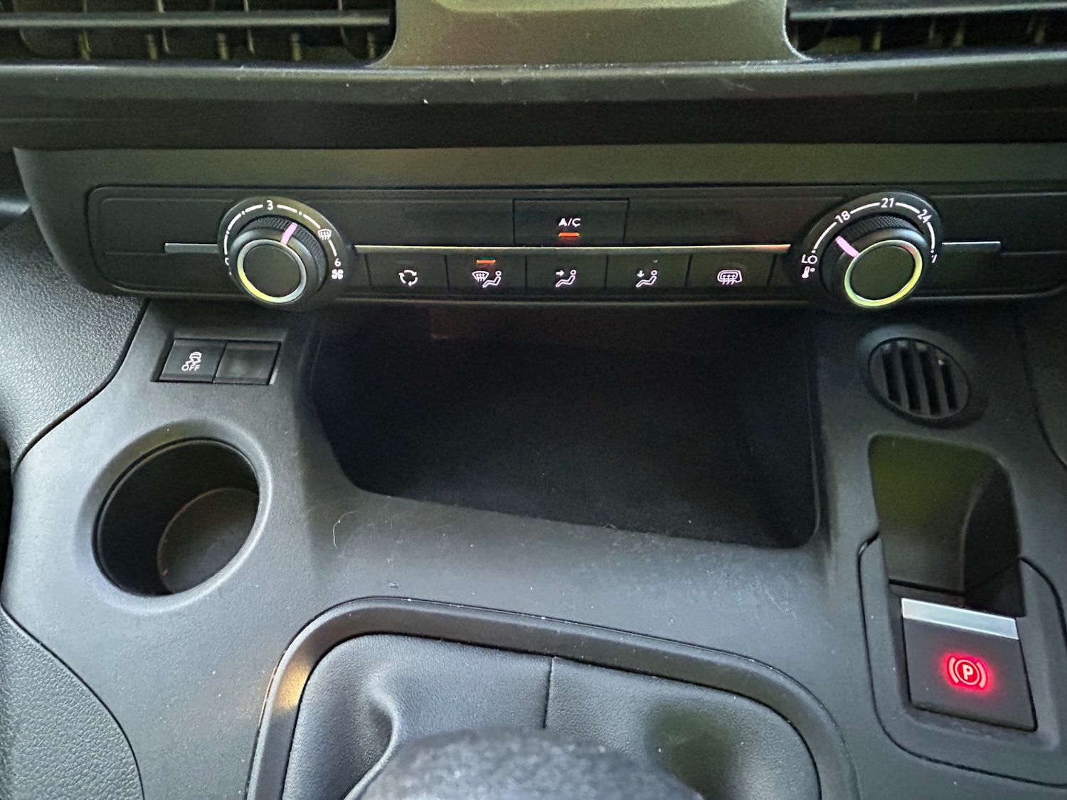 Used Peugeot Partner 2020 for sale - 77195449: Photo 14