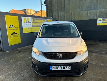 Used Peugeot Partner 2020 for sale - 77195449: Photo